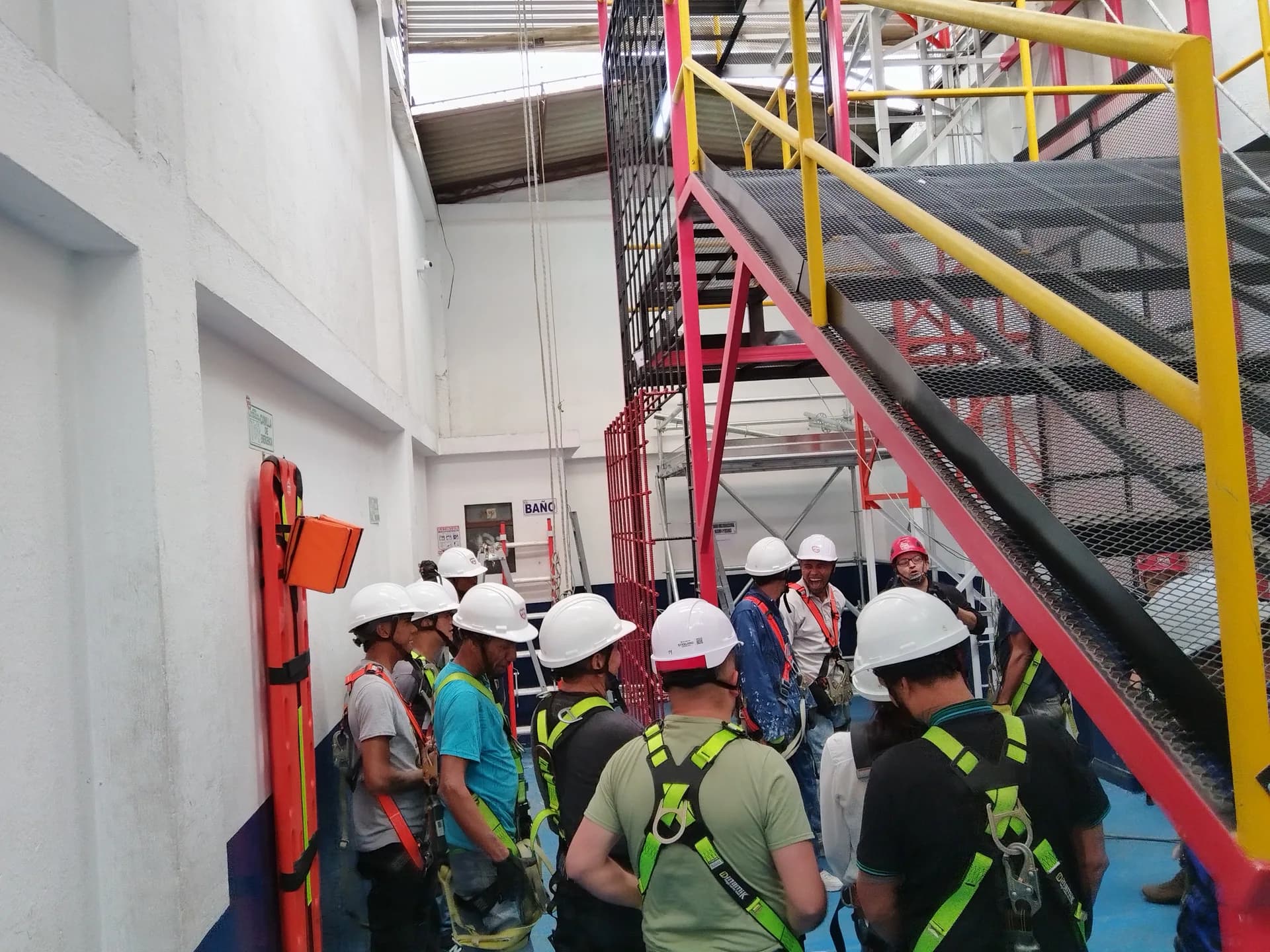 Instalaciones de Alturas & Servicios E&M